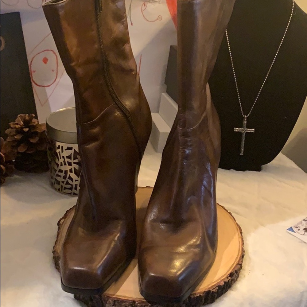 Leather Nine West boots